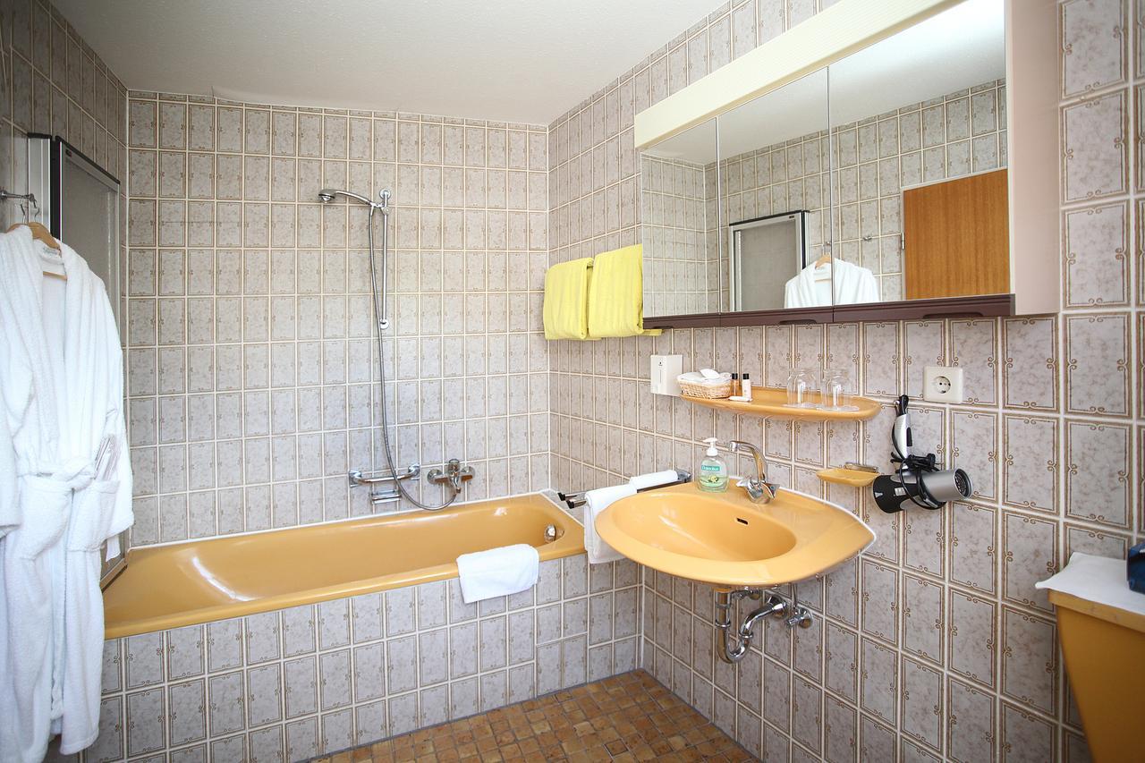 Landgasthof Rebstock Sulzburg Bagian luar foto
